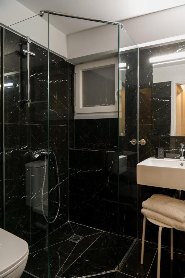 Chroma Lodge Rafina Exteriér fotografie