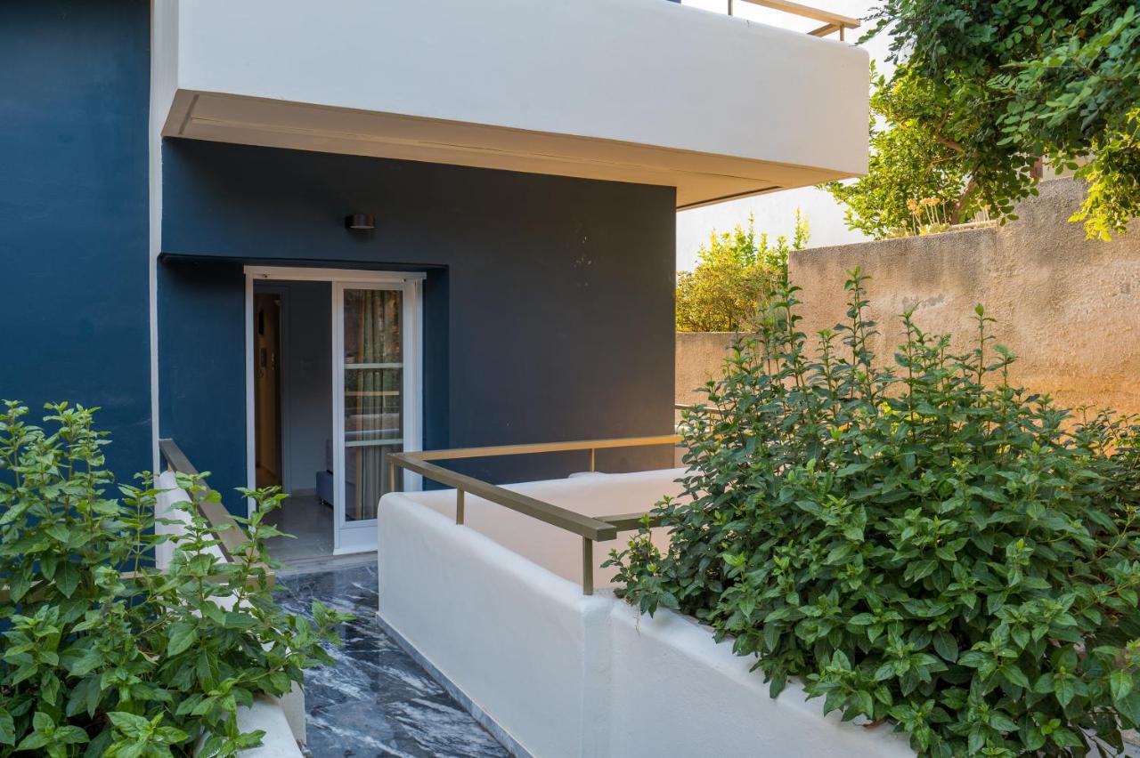 Chroma Lodge Rafina Exteriér fotografie